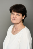 Dr. Schmidt Emese
