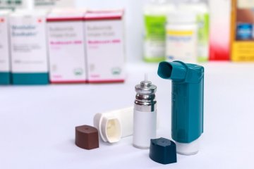 5 jel, ami arra utal, hogy az asztma mellett refluxa is van 