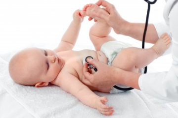 5 ok, ami véres székletet okozhat csecsemőknél