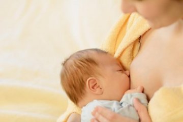 Anyatejes babának is lehet ételallergiás tünete?