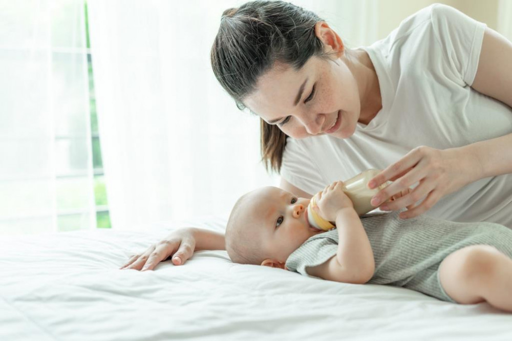 A tejallergia tünetei már csecsemőkorban jelentkezhetnek.