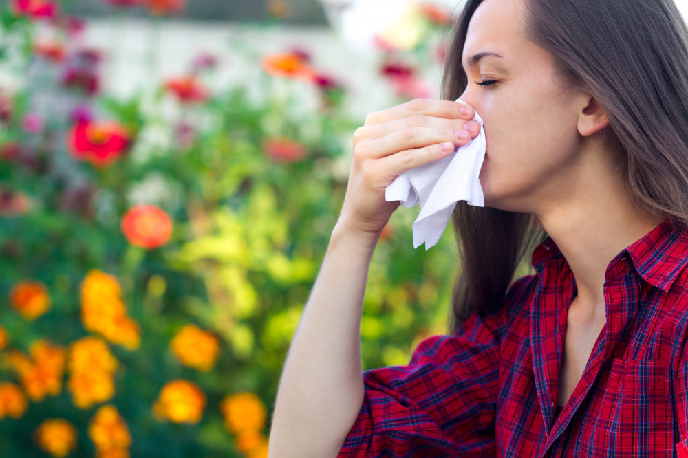 A pollenallergia tüneteit az allergén növny virágzása okozza.